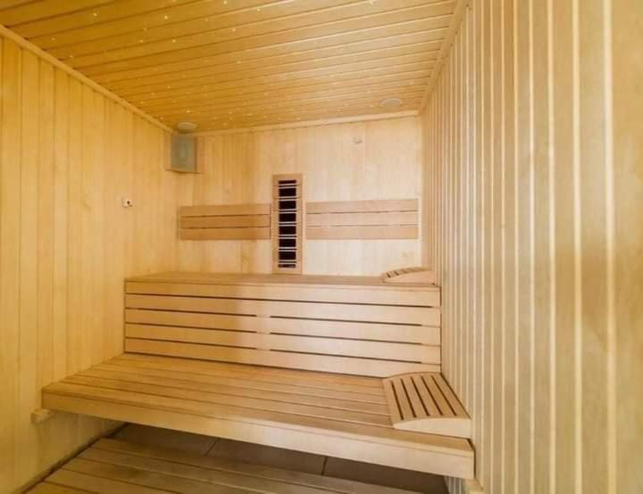 Alezzi Resort Luxury Apartament Prima Linie La Mare Нэводари Экстерьер фото