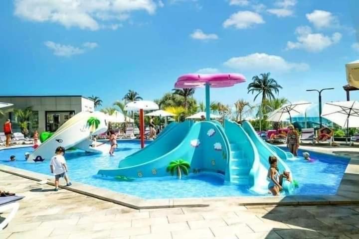 Alezzi Resort Luxury Apartament Prima Linie La Mare Нэводари Экстерьер фото