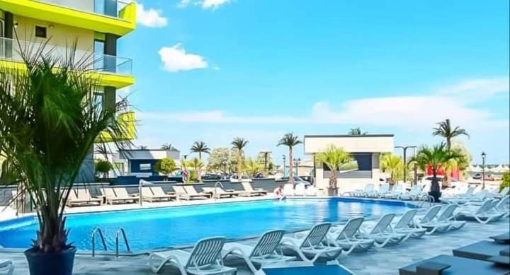 Alezzi Resort Luxury Apartament Prima Linie La Mare Нэводари Экстерьер фото