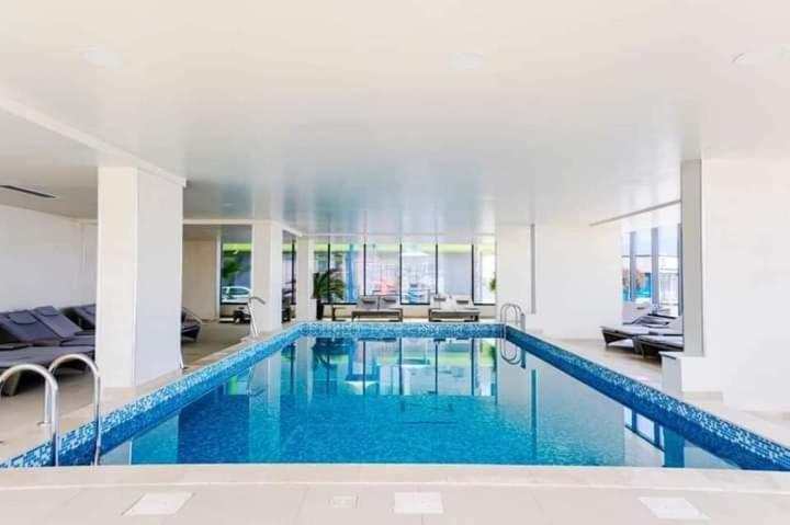 Alezzi Resort Luxury Apartament Prima Linie La Mare Нэводари Экстерьер фото